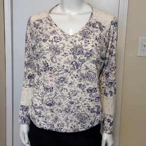 Ruffhewn floral lace top